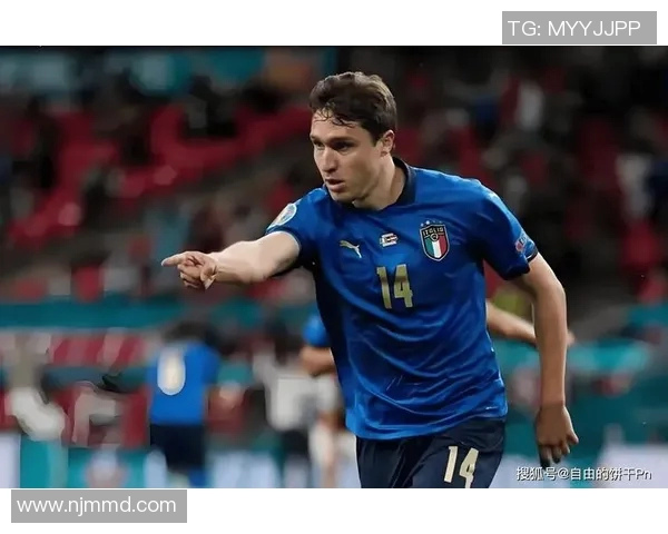 足球明星背后的真实故事揭秘他们的奋斗与荣耀之路