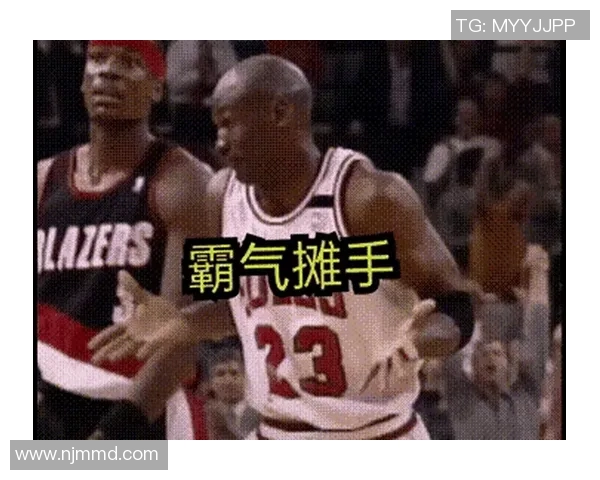 足球明星摊手表情包图片分享让你轻松表达无奈与搞笑情绪的最佳选择